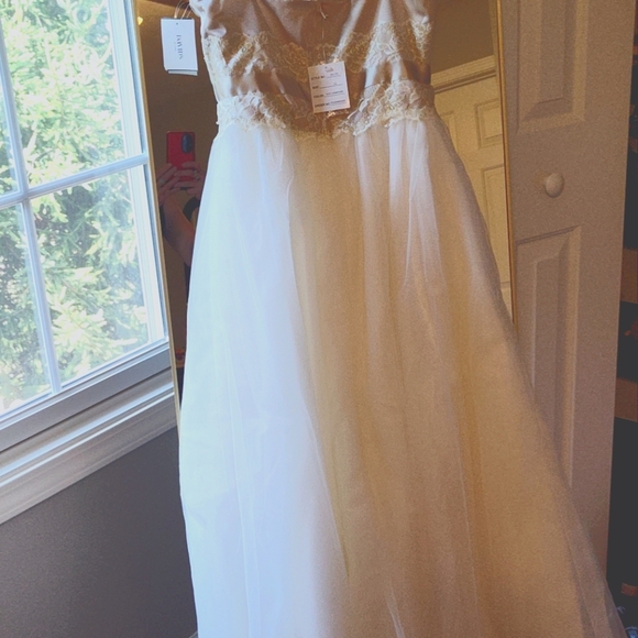 NWT Davids Bridal Jr Bridesmaid Dress Ivory/Champagne, 14 - Picture 5 of 6
